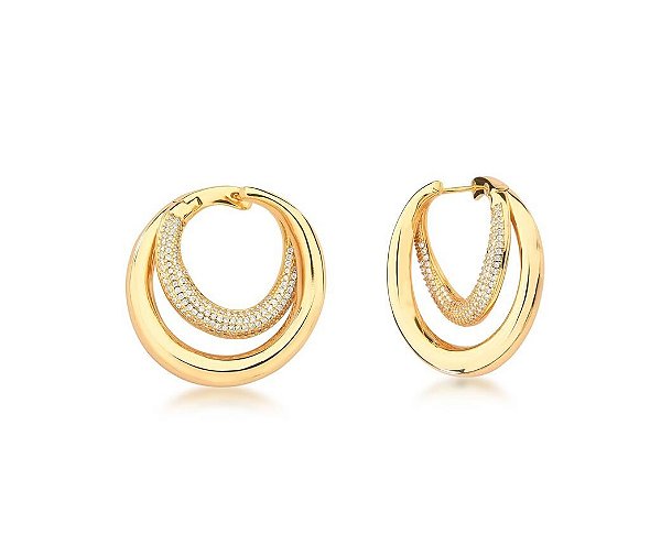 BRINCO CURVO VAZADO LISO E CRAVEJADO BANHADO A OURO