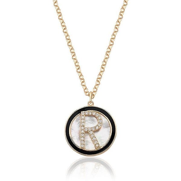 COLAR LONGO COM PINGENTE INICIAL EM MADREPÉROLA BANHADO A OURO