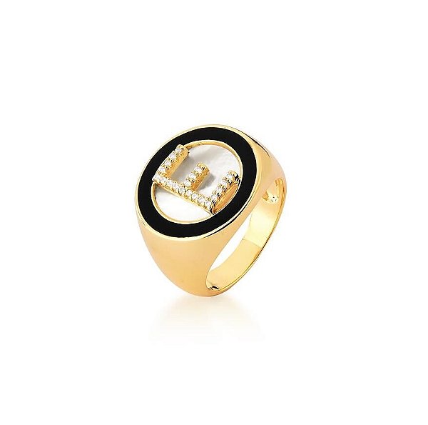 ANEL LETRA "E" EM MADREPÉROLA ESMALTADO PRETO BANHADO A OURO