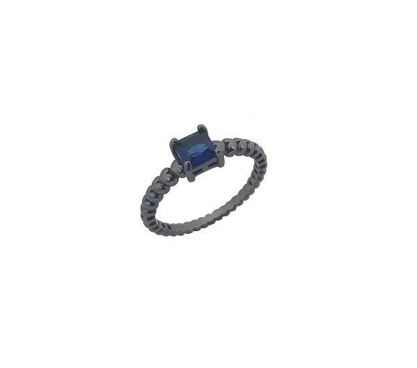 ANEL COM PEDRA QUADRADA SAFIRA BANHADO A RÓDIO NEGRO
