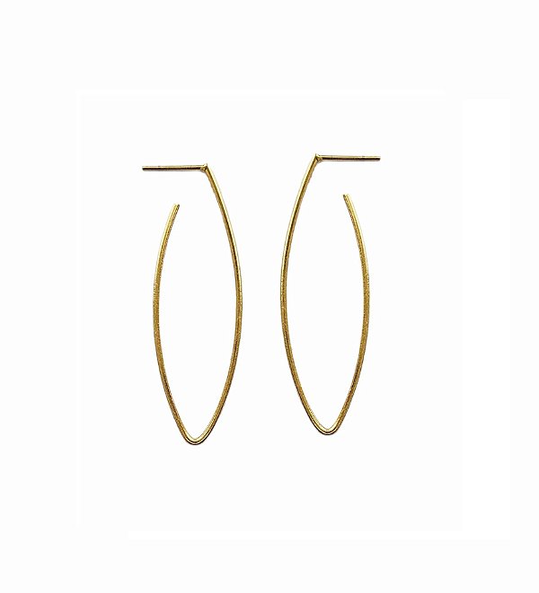 MEIA ARGOLA NAVETE LISA BANHADA A OURO