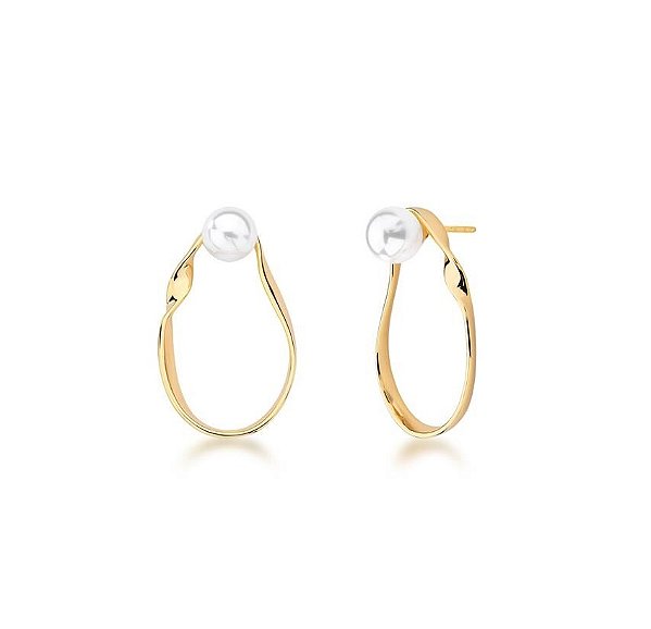 BRINCO ORGÂNICO VAZADO COM PÉROLA BANHADO A OURO