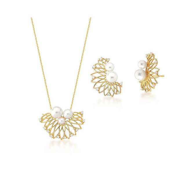 CONJUNTO ARAMADO COM PÉROLAS BANHADA A OURO