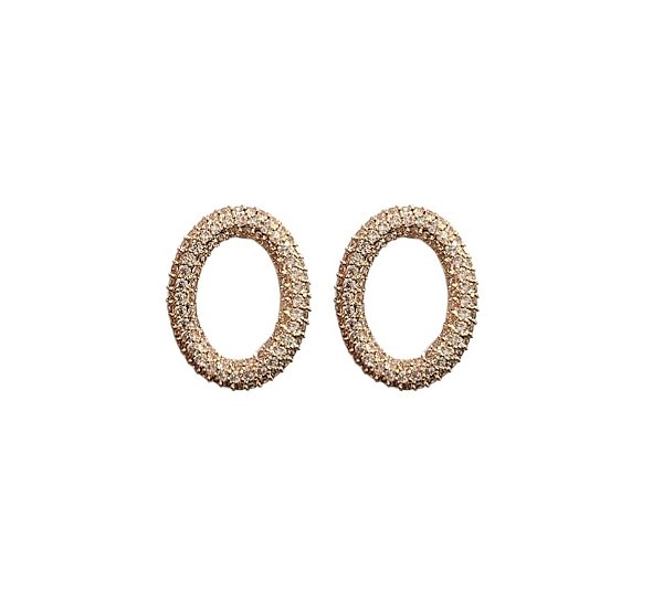 BRINCO CURVO VAZADO CRAVEJADO BANHADO A OURO