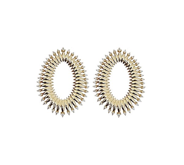 BRINCO NAVETE VAZADO COM CRAVAÇÃO LATERAL BANHADO A OURO