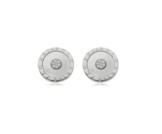 BRINCO REDONDO EM MADREPÉROLA E ZIRCÔNIAS BANHADO A RÓDIO BRANCO