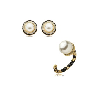CONJUNTO DE BRINCOS E ANEL COM CRAVAÇÃO NEGRA E CRISTAL BANHADO A OURO