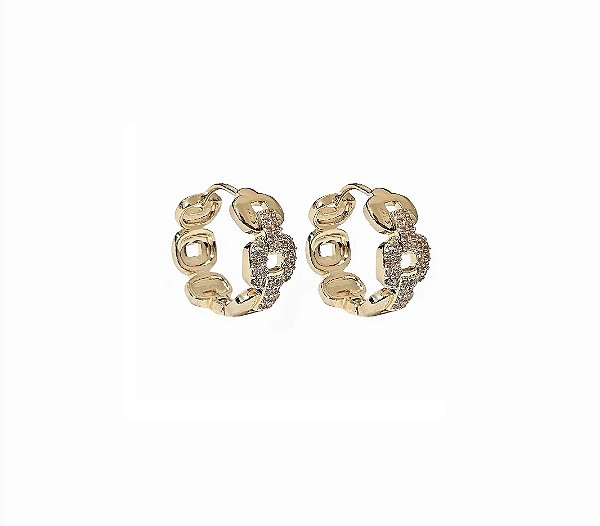 Argola com Elos Frontais Cravejados Banhado a Ouro