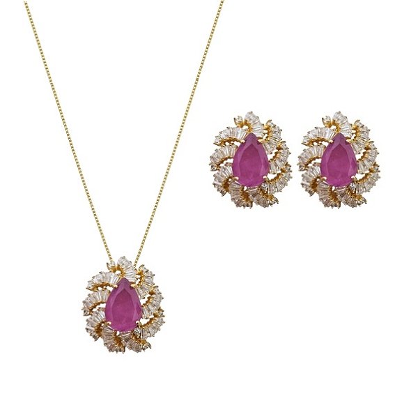 Conjunto Gota Fucsia com Cravação Baguete Lateral Banhado a Ouro 18k
