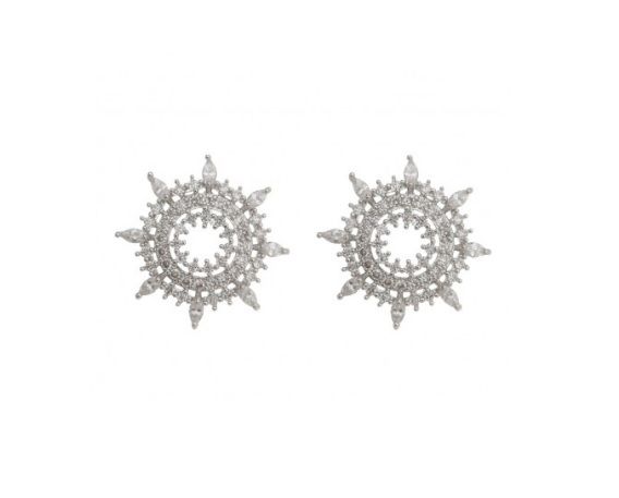 BRINCO MANDALA COM CRAVAÇÃO DE NAVETES BANHADO A RÓDIO BRANCO