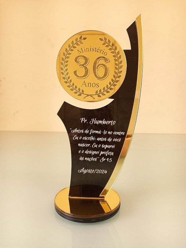 Troféu em Acrílico Personalizado