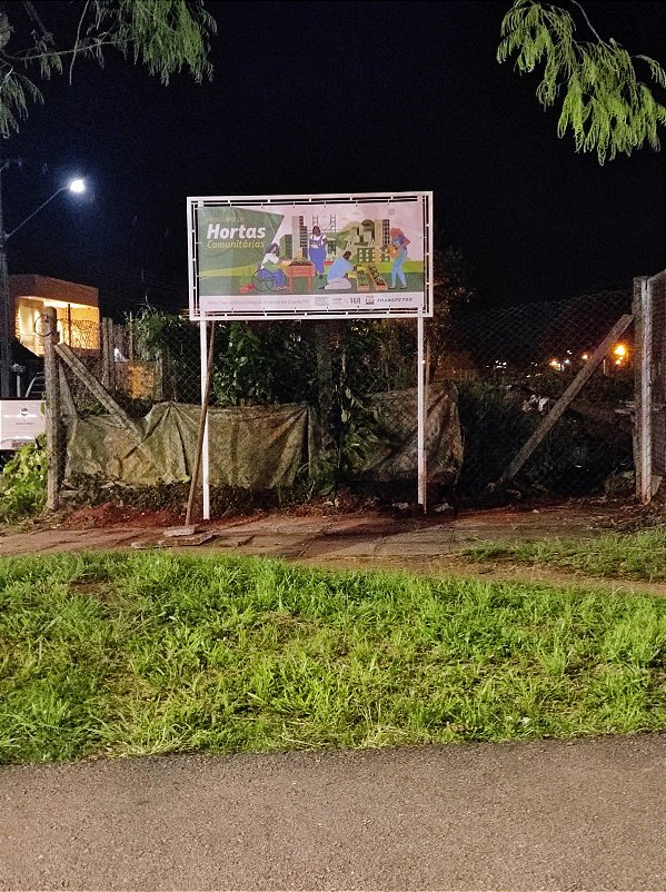 Postes em estrutura Metálica Galvanizada