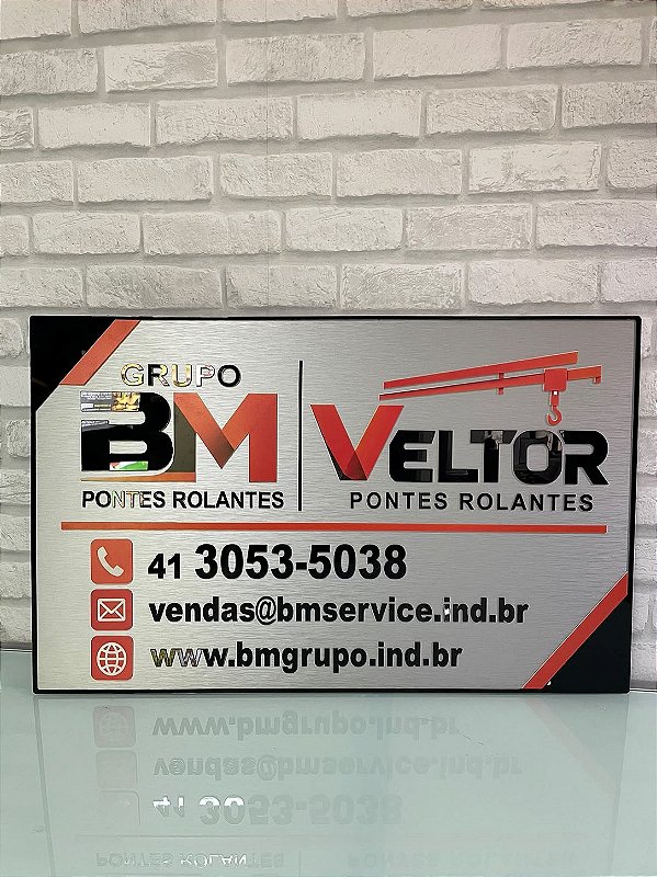 Placa em Acrílico Personalizada com Acabamento em Aço Escovado