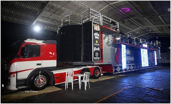 Lona Mesh Perfurada para Trio Elétrico