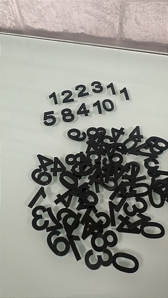 Numeros em Acrilico Preto