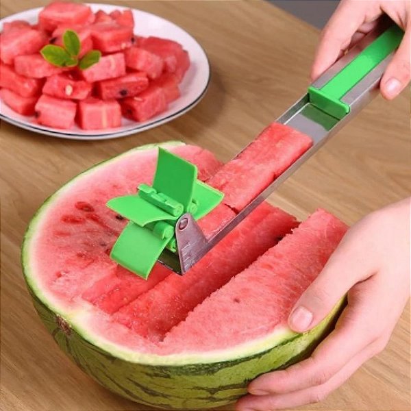 Cortador de melancia em cubos