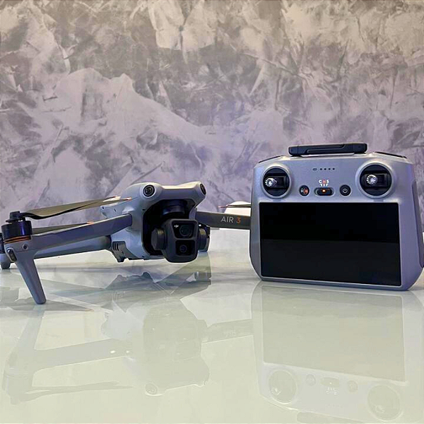 Drone DJI Air 3 - Seminovo