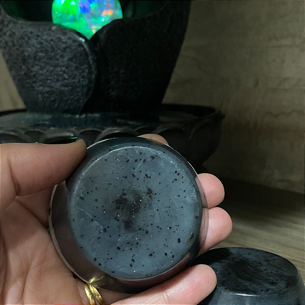 Sabonete Vegano de Carvão Ativado - 85 gramas