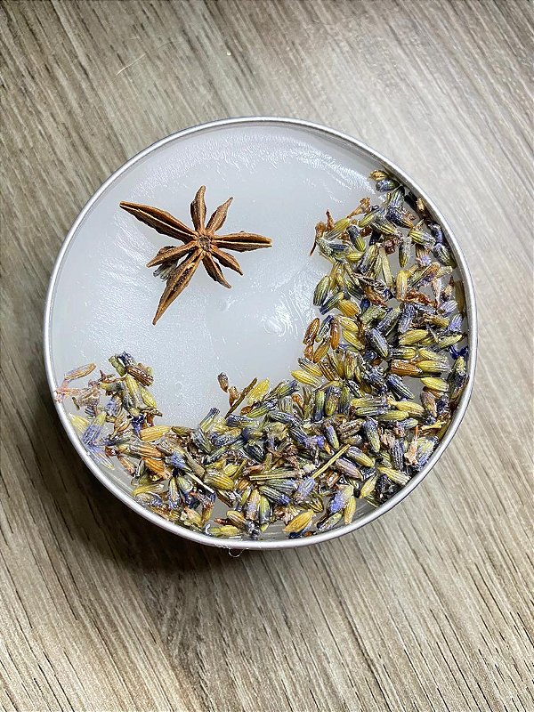 Vela de Lavanda na Latinha