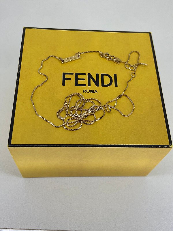FENDI COLAR