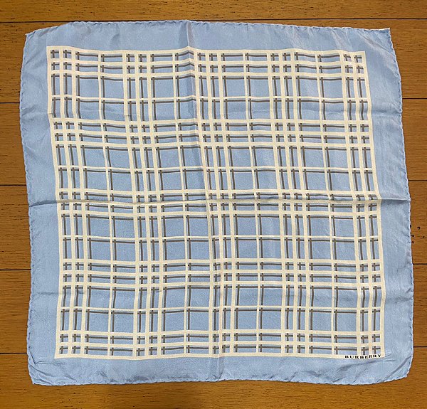 BURBERRY LENÇO AZUL