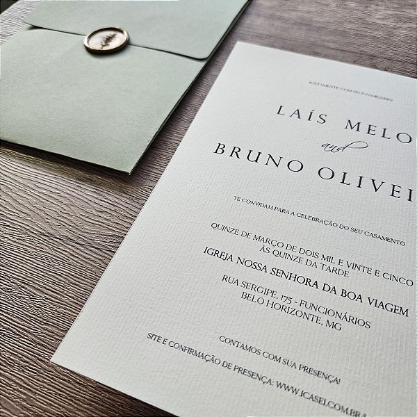 Convite casamento verde oliva e dourado lacre