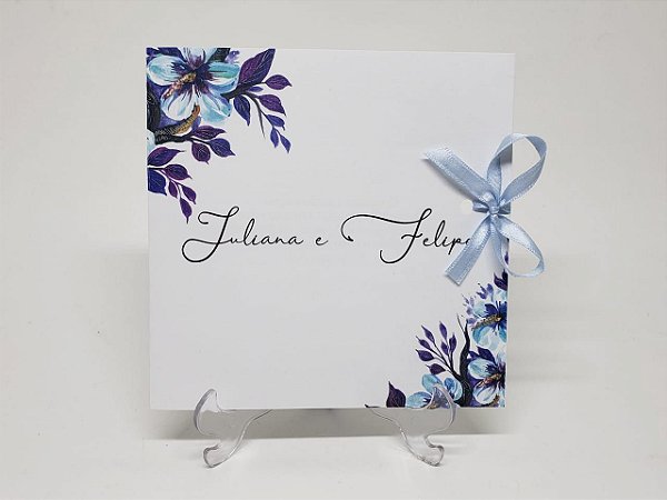 Convite casamento roxo e azul floral