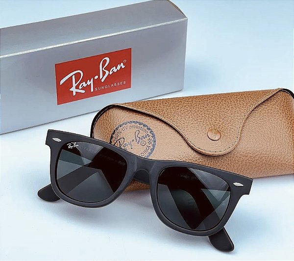Óculos de Sol Ray-Ban Wayfarer Inclinado Preto Fosco Emborrachado Masculino e Feminino