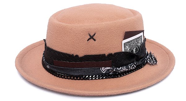 Chapéu Pork Pie Feltro Bege Aba Média Faixa Preta High Custom XII