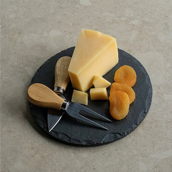 KIT PARA TÁBUA DE FRIOS - 1 PRATO REDONDO 18CM, 1 FACA E 1 GARFO CABO DE MADEIRA - ARDÓSIA - COR GRAFITE