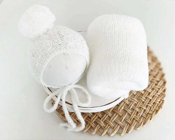 Conjunto Wrap com Touca Pompom Mohair Branco