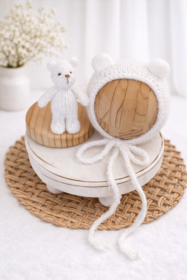Conjunto Touca e Ursinho de Mohair Branco