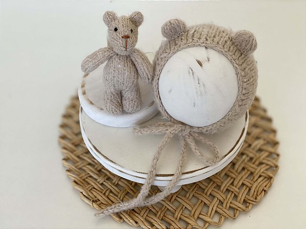 Conjunto Touca e Ursinho de Mohair Bege Claro
