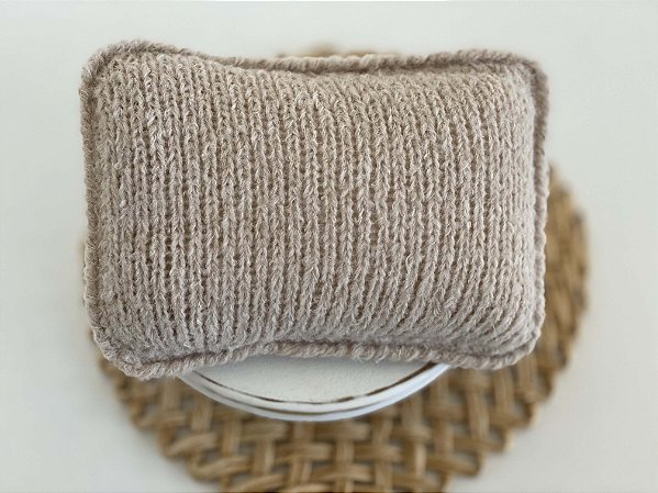 Travesseiro com capa Mohair Bege