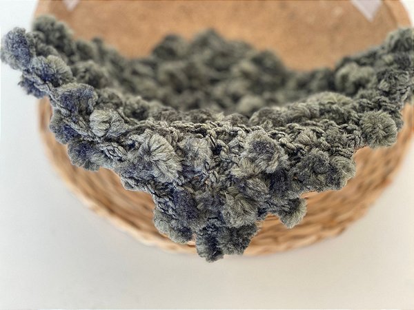 Layer Pompom 30x30