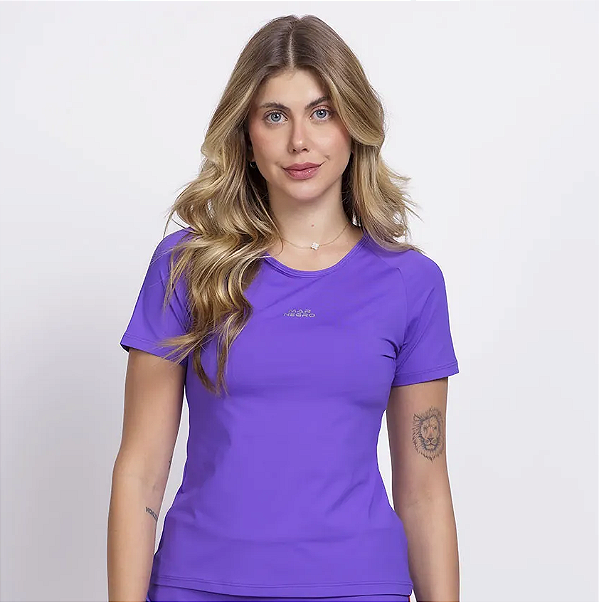 Camiseta Mar Negro Baby Look