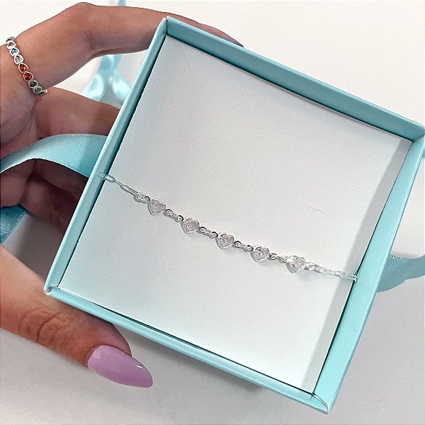 Pulseira de Prata Cinco Corações Zircônia