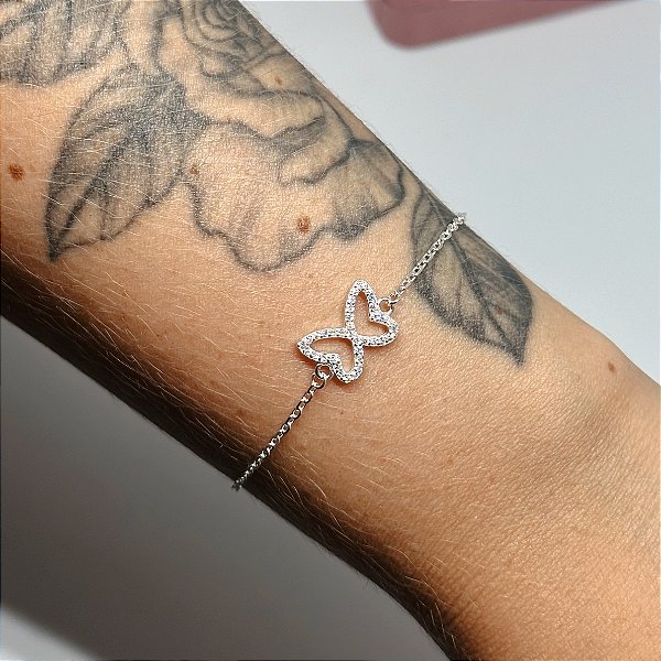 Pulseira de Prata Borboleta Vazada Cravejada
