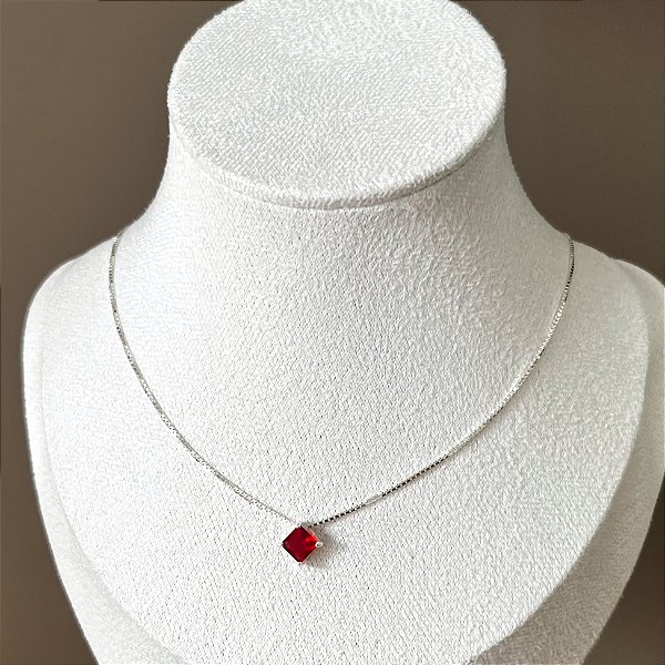 Colar de Prata Pingente Quadrado Vermelho 45 cm