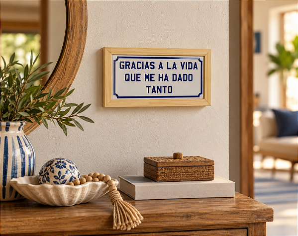 Quadro em Cerâmica Gracias a La Vida - 15,5x29x3,5 cm