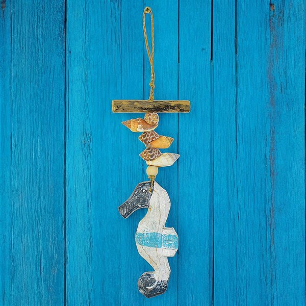 Pendente de Porta Cavalo Marinho com Conchas