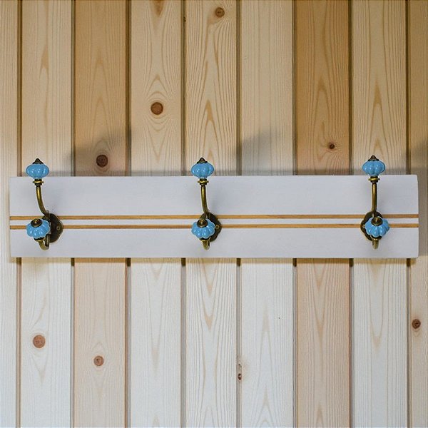 Cabideiro Branco Vintage Detalhe em Azul