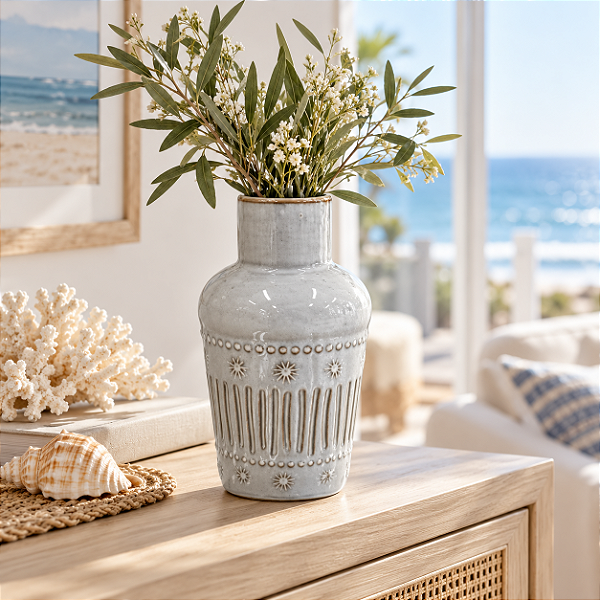 Vaso Decorativo Cinza com Detalhes em Relevo