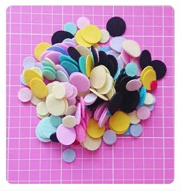 Kit Recortes em Feltro Círculos 50 unidades  - 6cm