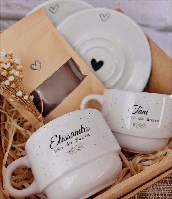kit Pai e Mãe Noivos - xícara com pires