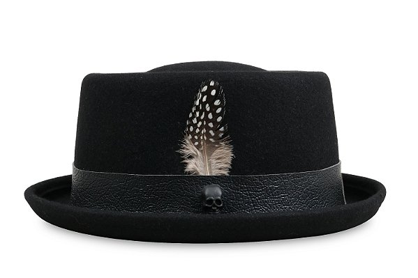 CHAPÉU PORK PIE SKULL CAVEIRA PRETO FOSCO FAIXA COURO PRETO E PENA