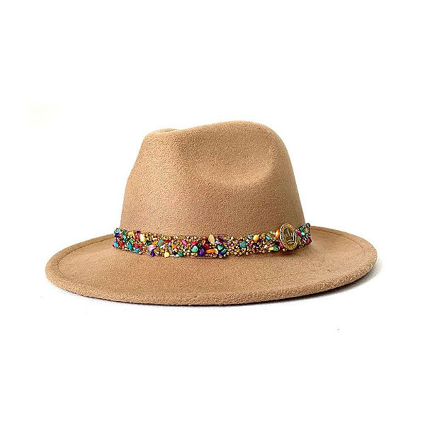 CHAPÉU FEDORA UNISSEX FAIXA CASCALHOS COLORIDOS ABA 6,5CM