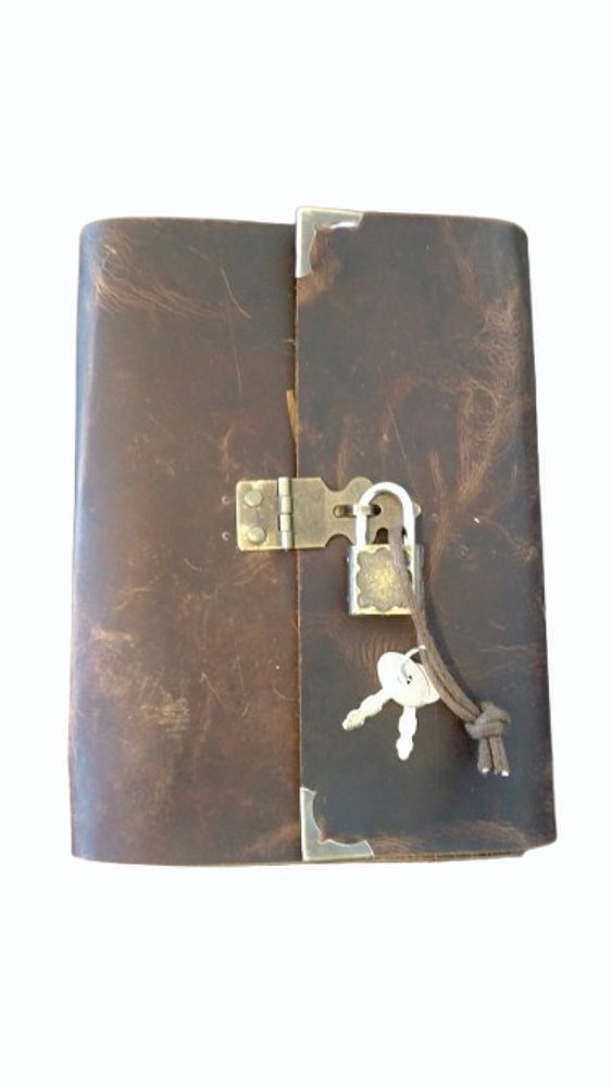 Caderno de Couro com Cadeado A6