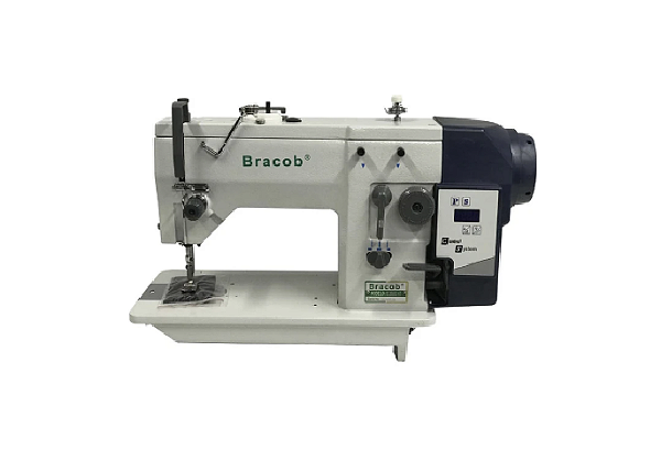 MÁQUINA ZIG ZAG BRACOB DIRECT DRIVE BC20U53 AT - 220 V COM PÉS E MESA DESMONTADOS