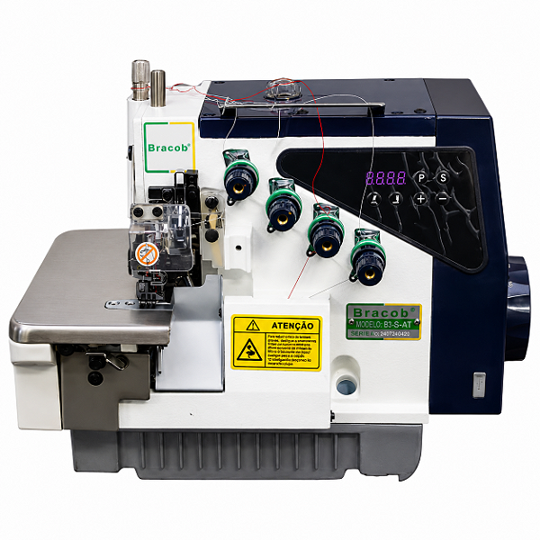 MÁQUINA INTERLOCK INDUSTRIAL BRACOB BC S4-5AT 2 AGULHAS 5 FIOS DIRECT DRIVE BIVOLT + KIT PREMIUM CARBON + CADEIRA ESPECIAL PARA COSTUREIRA